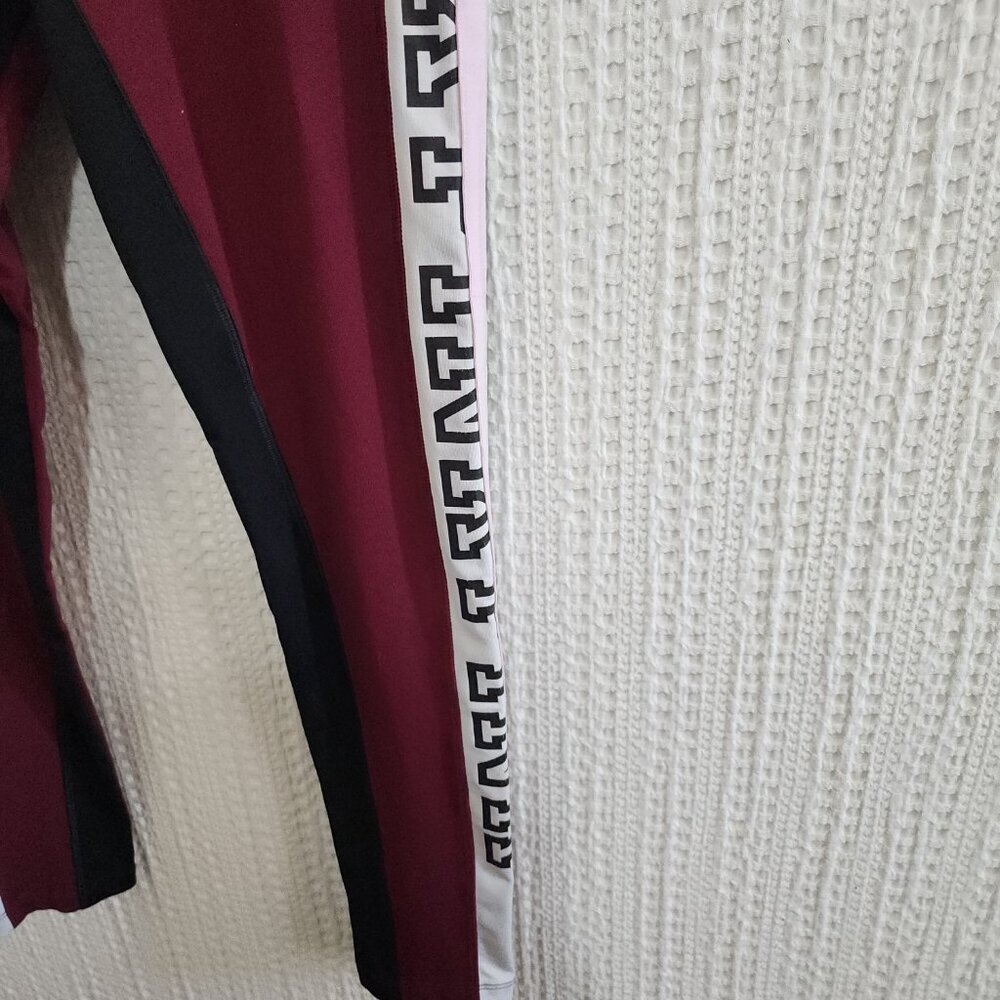 PINK Victoria's Secret Ultimate Maroon Logo Leggings Size Medium - Picture 5 of 12